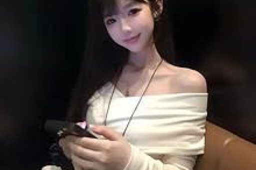 曝王思聪孩子妈出轨！黄一鸣还被60岁大叔包养闪闪生父再遭质疑